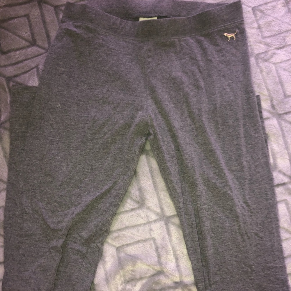 Pink cropped leggings